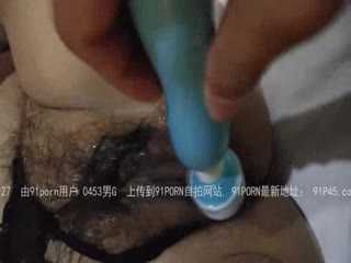 淫水泛滥，牡丹江超级湿的大黑逼，喜欢后入的大奶少妇。